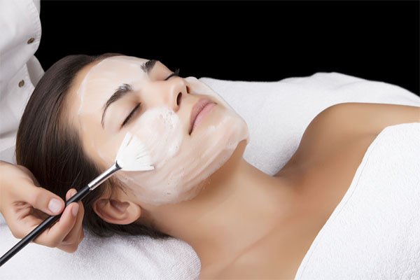 cách ngừa mụn ở tuổi dậy thì: đắp mặt nạ